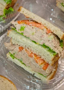 Baguette mit Thunfisch