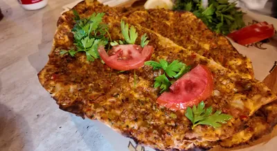 Lahmacun Spezial