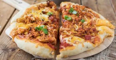 Pizza mit allem