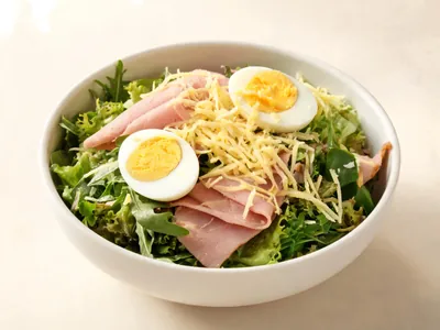 Jambonlu Çoban Salatası